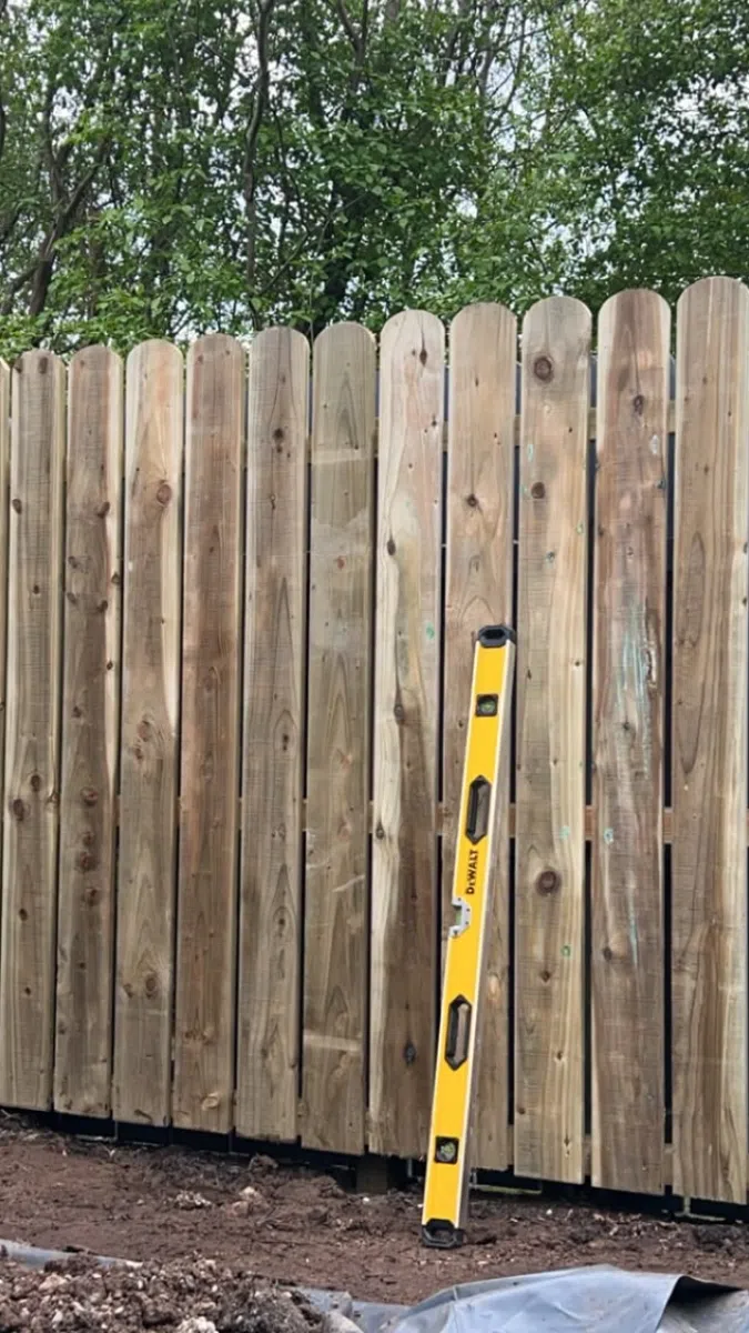 Garden Fencing project photograph 4